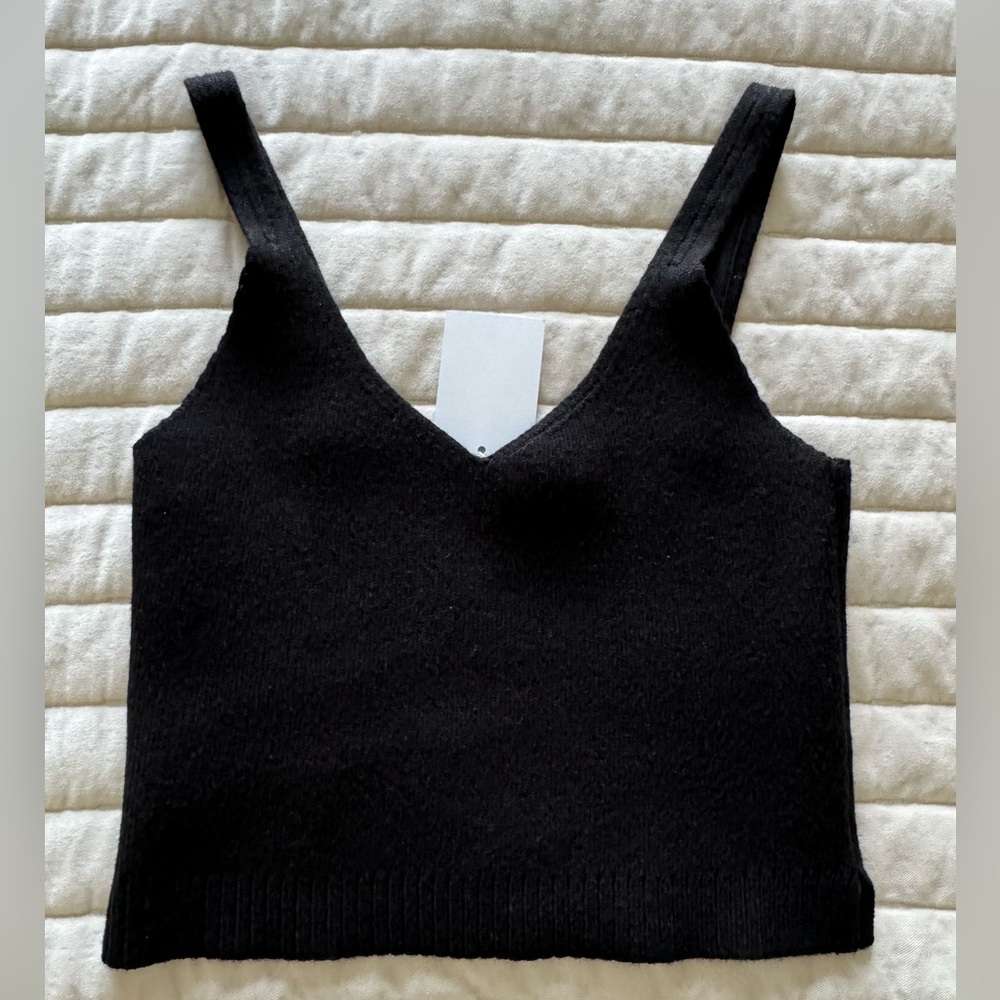 NWT V Neck tank top